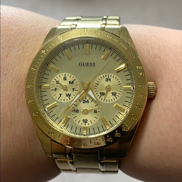 Guess watch main image 8